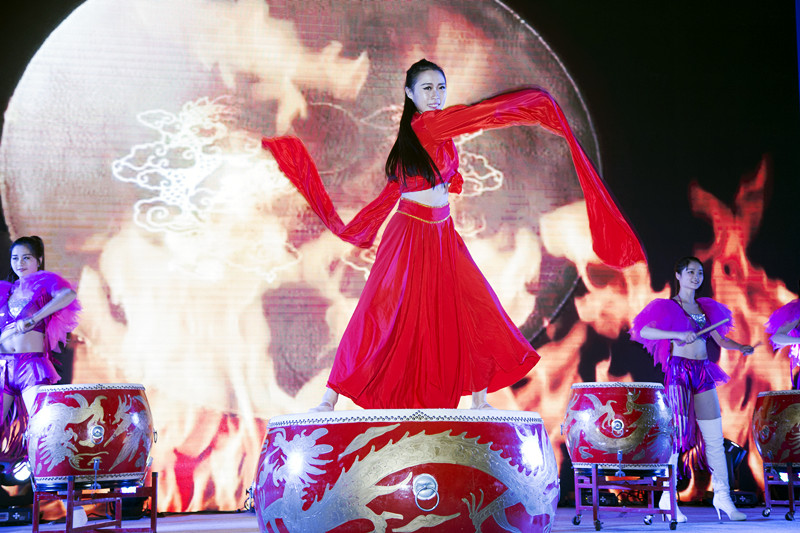 “同志偕行 共贏共展”新藍(lán)天2016訂貨酒會(huì)圓滿落幕